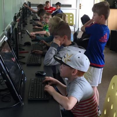 13912442 1357933090887648 9033337491404236550 N